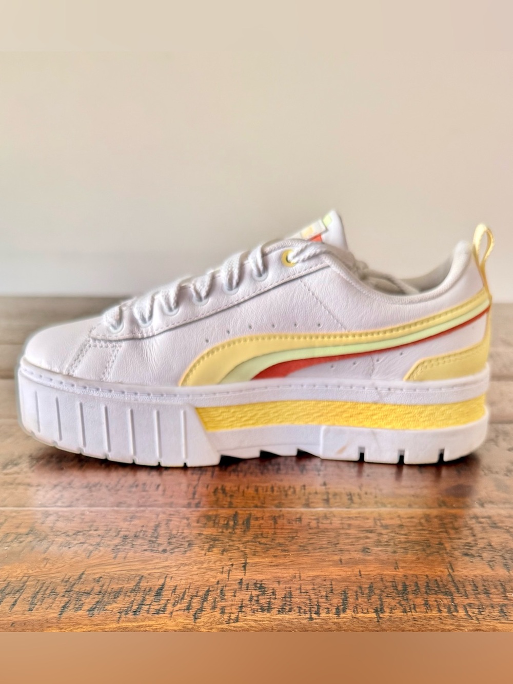 Puma Mayze White Leather Platform Lace-Up Sneaker SZ.7